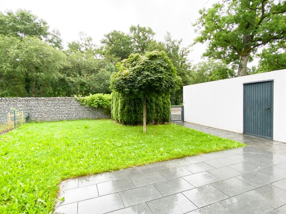 Garten Doppelhaush�lfte Germering / Unterpfaffenhofen
