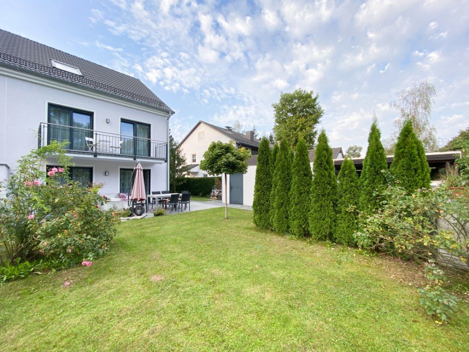 Garten Doppelhaush�lfte Germering