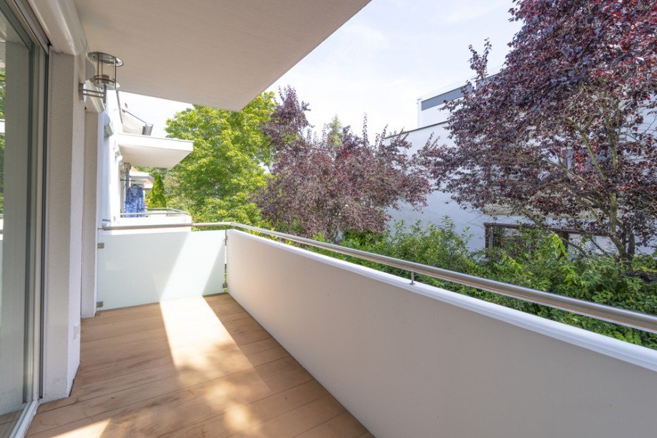 Sonniger S�dbalkon Etagenwohnung M�nchen / Obermenzing