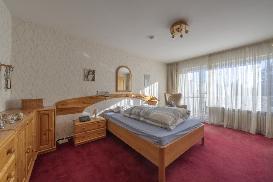 Schlafzimmer mit Balkonzugang Reiheneckhaus Puchheim