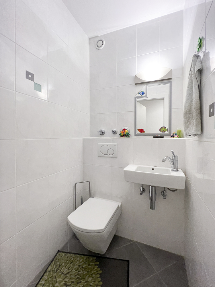 WC Etagenwohnung M�nchen / Aubing
