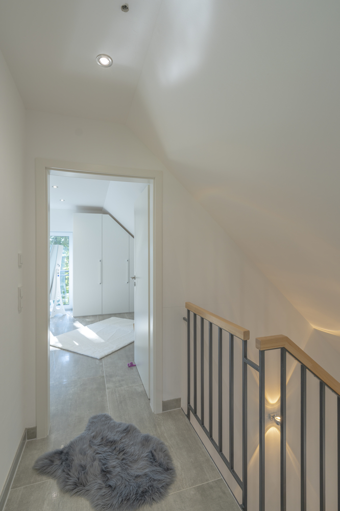 Flur im DG Einfamilienhaus Germering / Unterpfaffenhofen