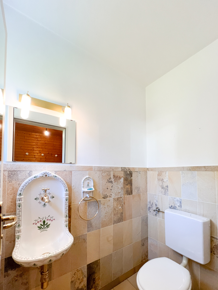 G�ste WC Reihenmittelhaus Germering / Harthaus