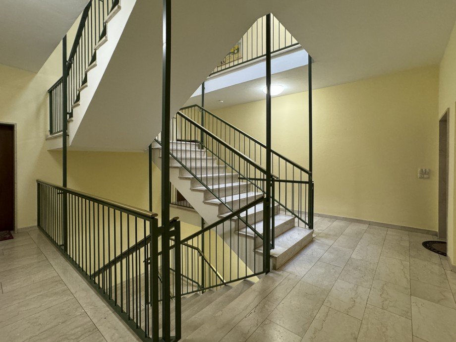 Treppenhaus Praxis Gilching / Neugilching